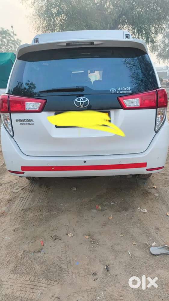 Toyota Inova Crysta With Company Service Record