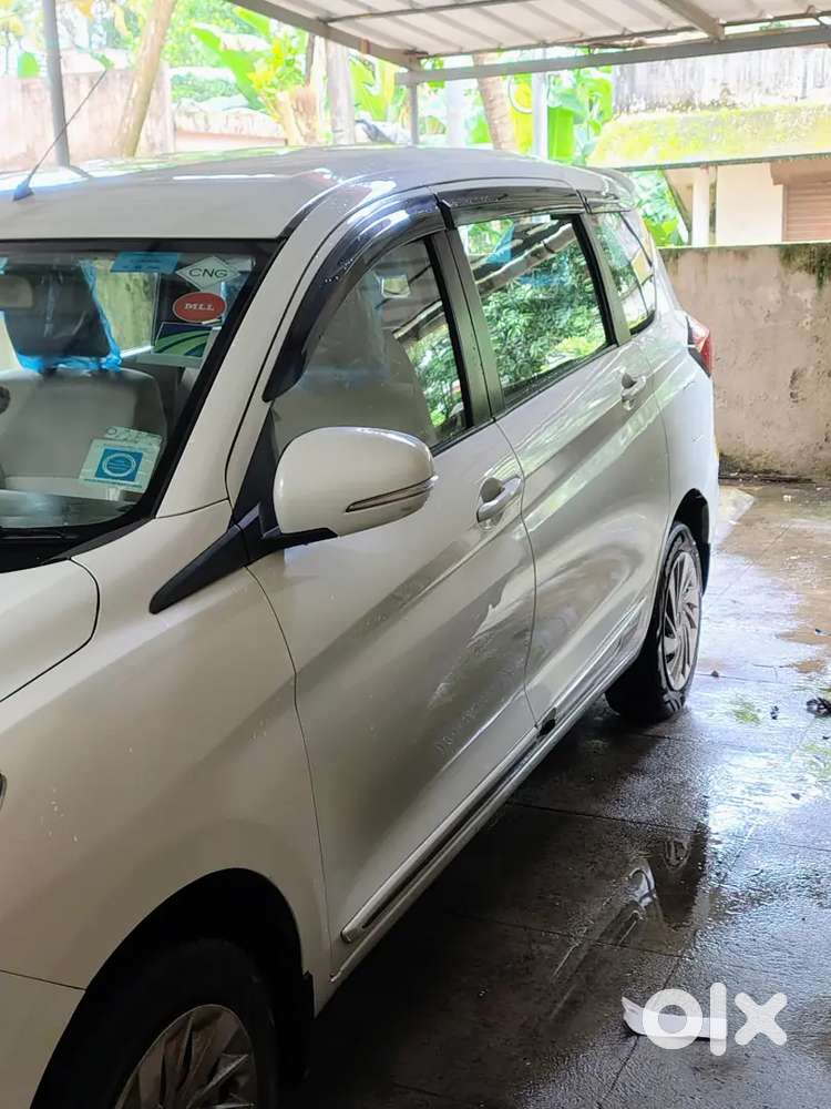 Maruti Ertiga Cng Petrol Tour M