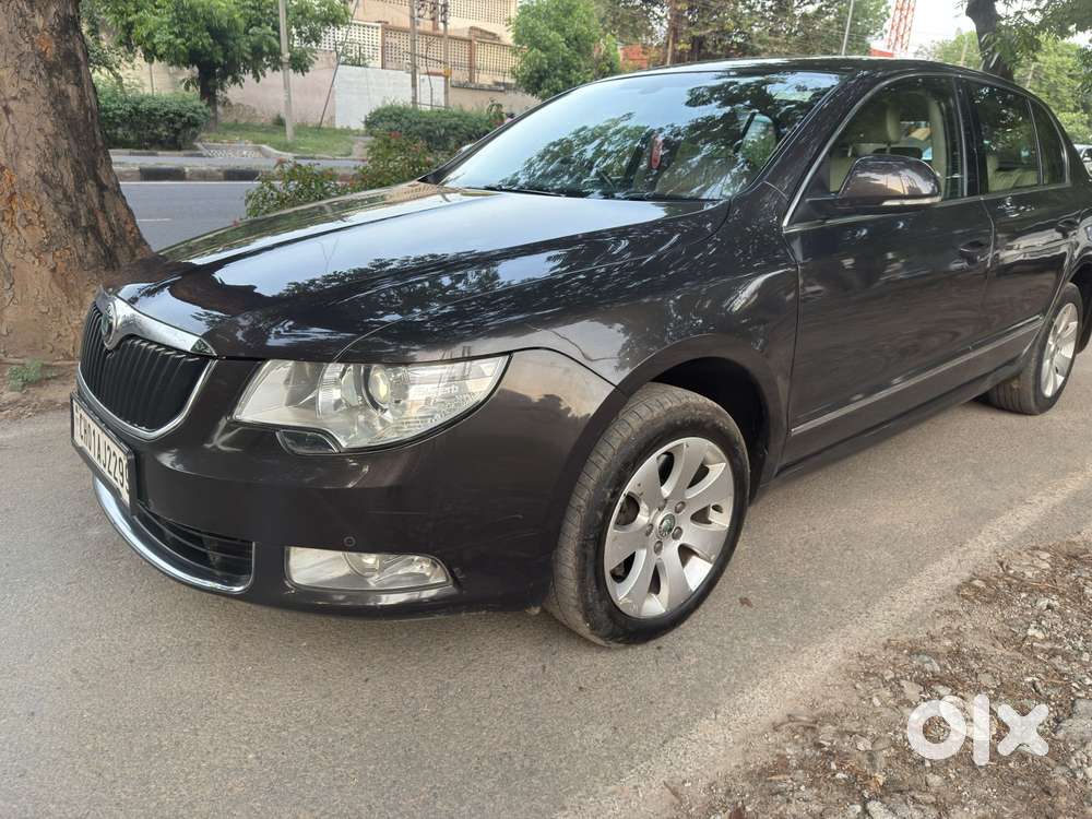 Skoda Superb 1.8 Elegance Tsi At, 2011, Petrol