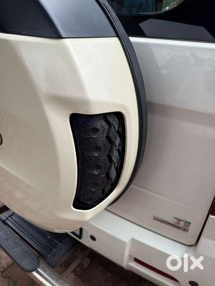Mahindra Tuv 300 2016