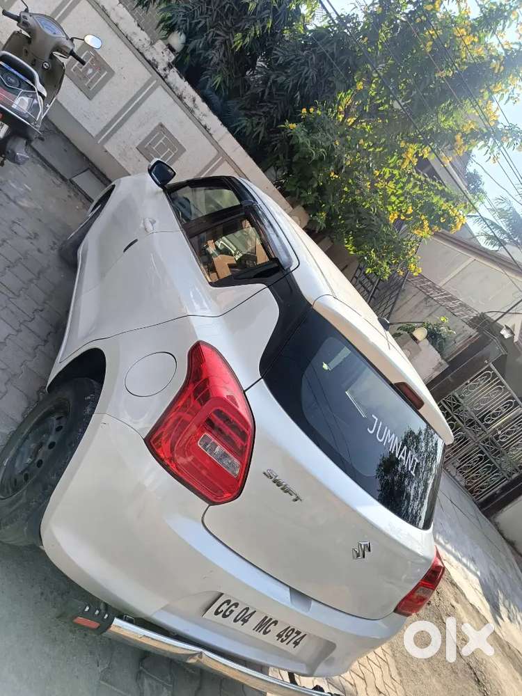 Maruti Suzuki Swift 2018 Petrol Manual 1st Owner