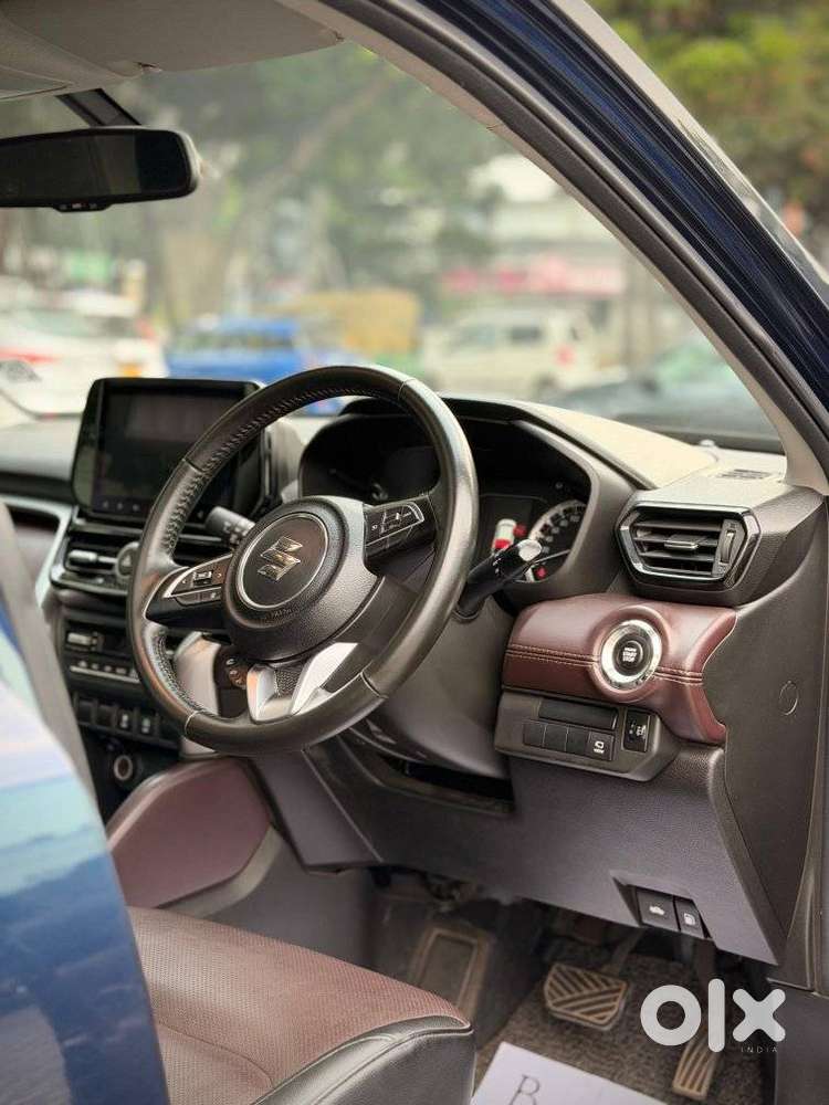 Maruti Suzuki Grand Vitara 1.5 Alpha Smart Hybrid At, 2023, Petrol