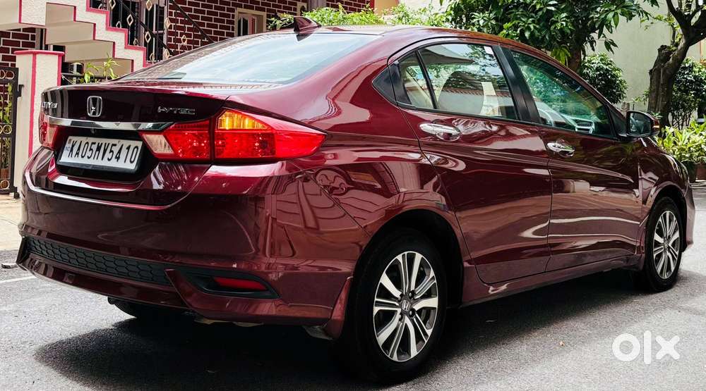 Honda City 1.5 V 4th Gen I-vtec Mt, 2017, Petrol