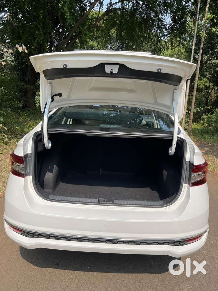 Skoda Slavia 1.0 Tsi Style At, 2022, Petrol