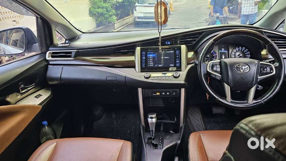Toyota Innova Crysta 2.8z Automatic, 2017, Diesel