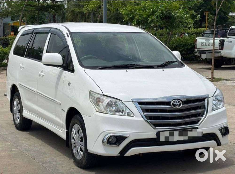 Toyota Innova 2.5 G (diesel) 8 Seater, 2016, Diesel