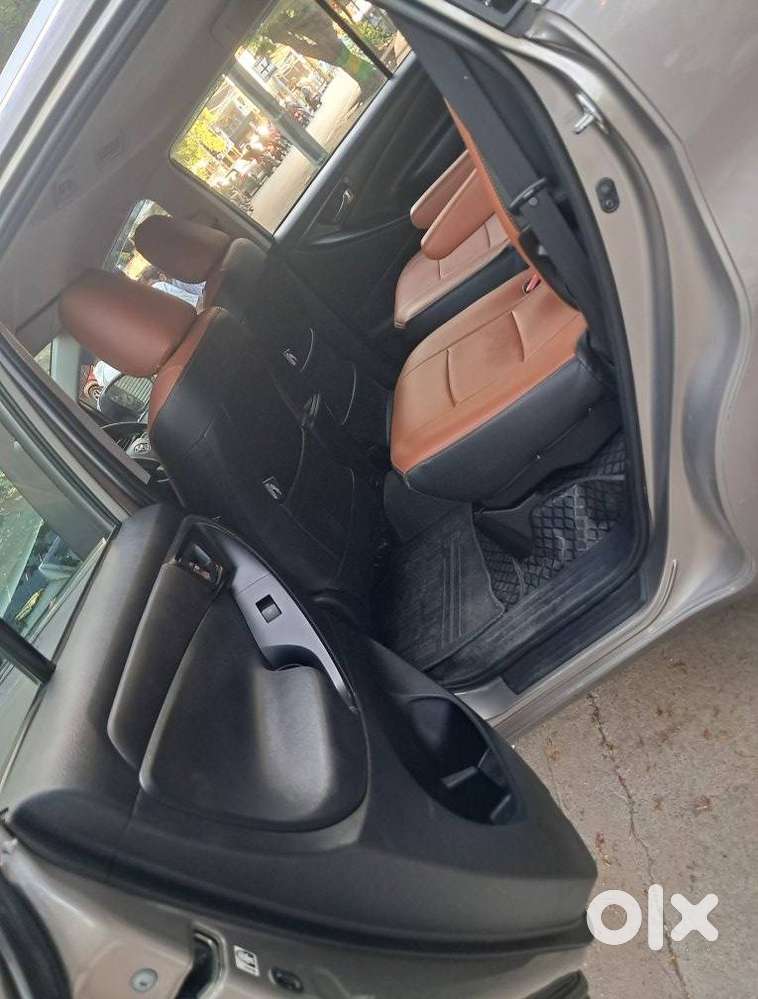 Toyota Innova Crysta 2.8 Gx At, 2017, Diesel