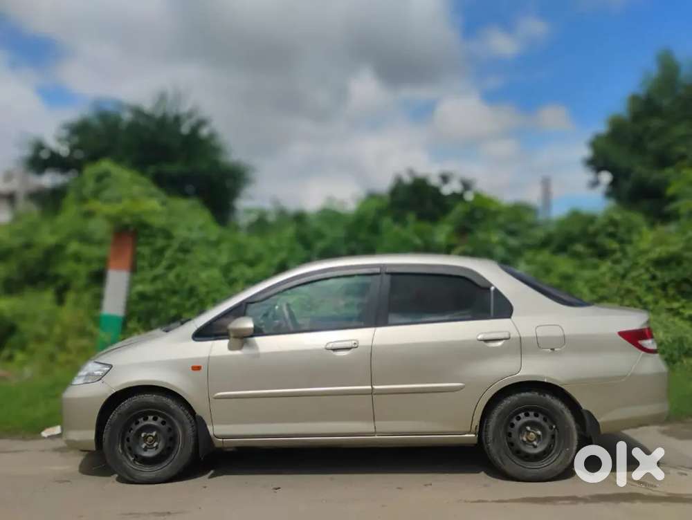 Urgent Car Sell Tip Top Condition Honda City Zx Petrol+cng