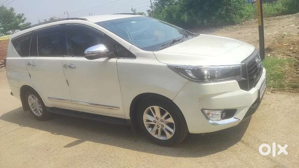 Toyota Innova Crysta 2.4 2019