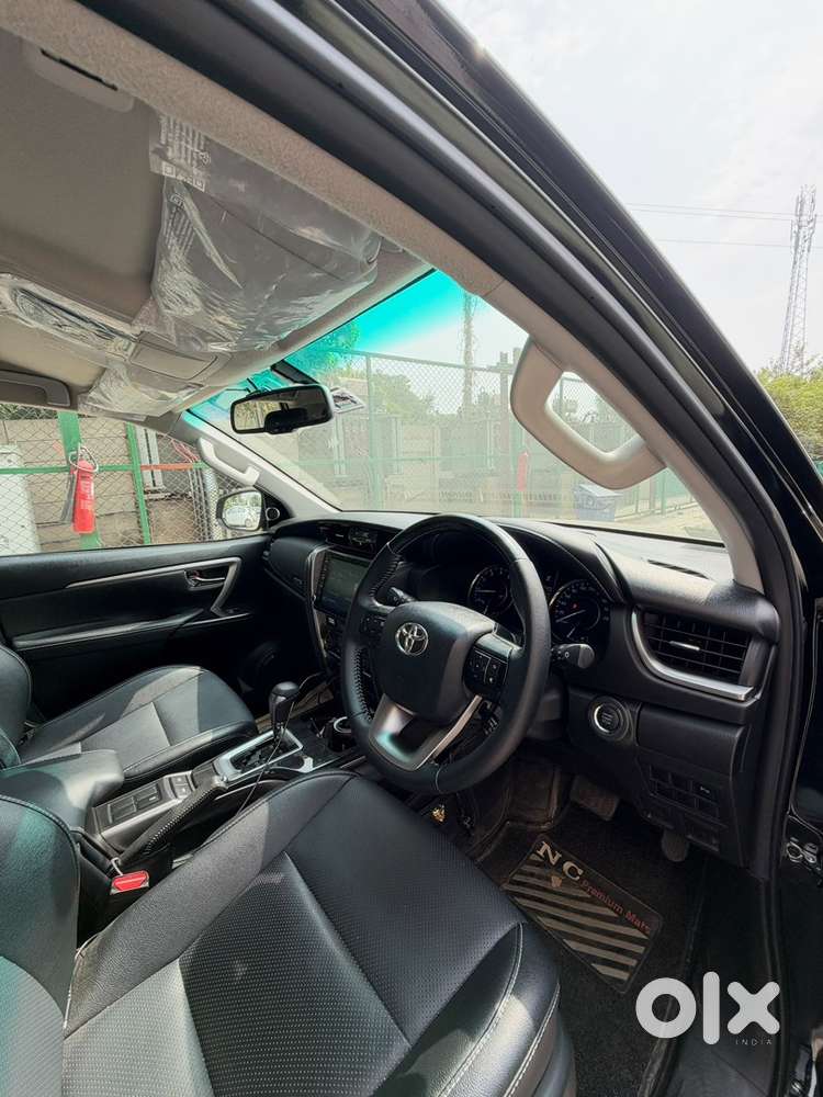 Toyota Fortuner Petrol Automatic 2026