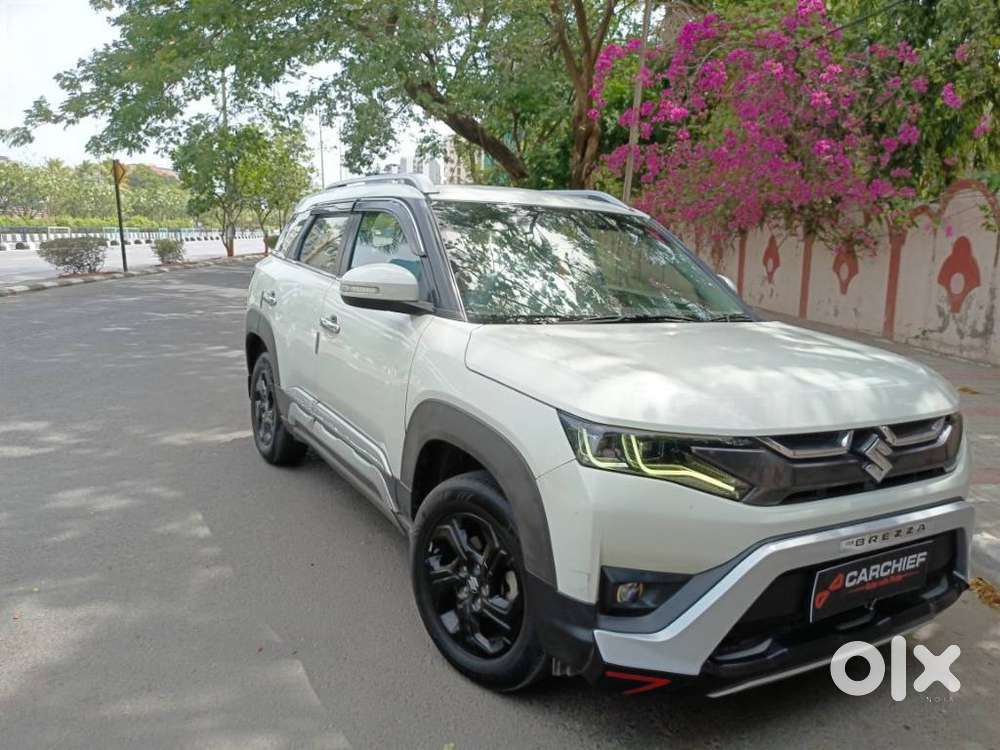 Maruti Suzuki Brezza 1.5 Zxi Smart Hybrid, 2023, Petrol