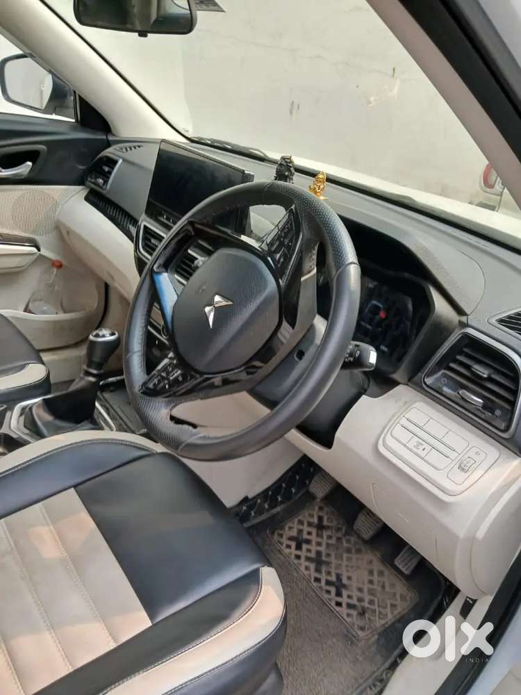 Mahindra Xuv 3xo Petrol 2024