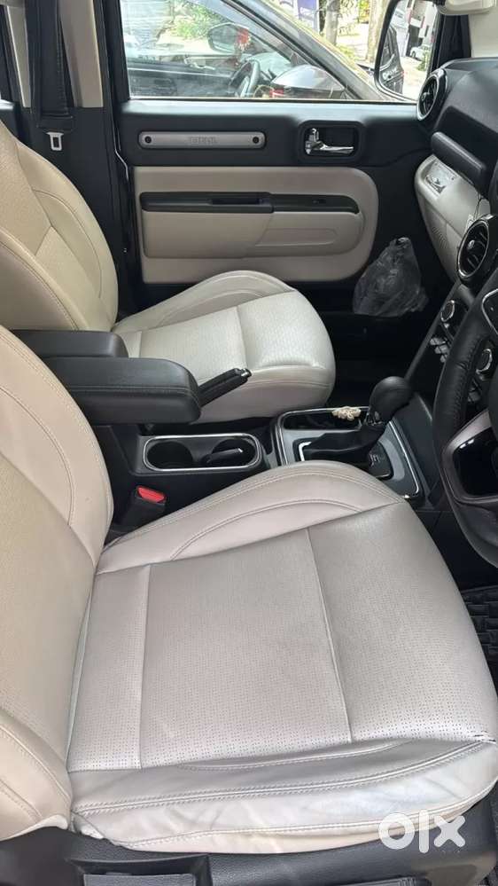 Mahindra Thar Roxx, 2025, Petrol