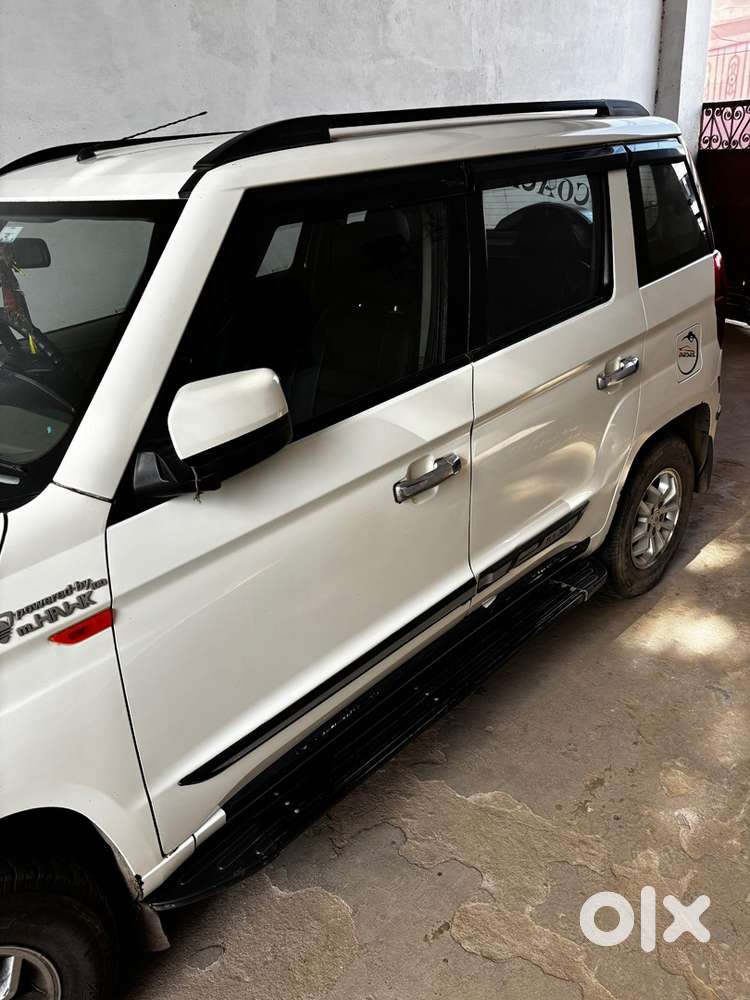 Mahindra Tuv 300 2017