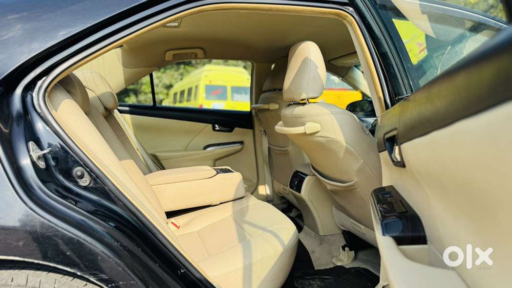 Toyota Camry Hybrid 2.5, 2016, Petrol