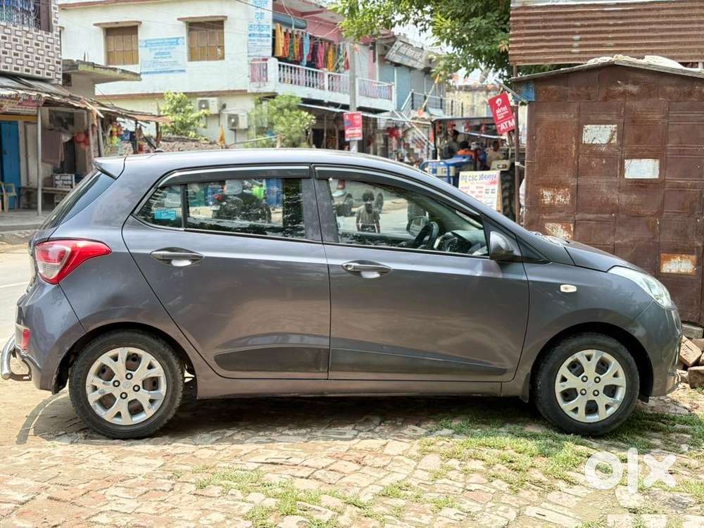 Hyundai Grand I10 2017 Petrol 39100 Km Driven