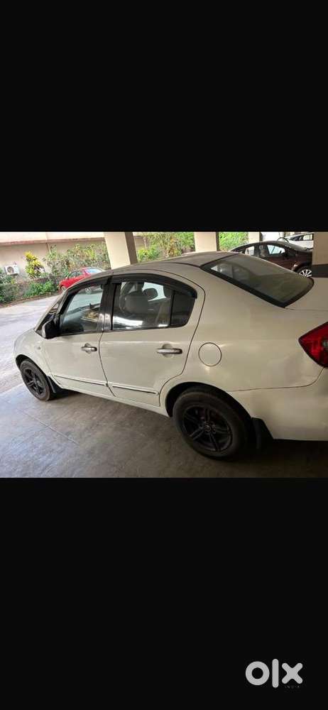 Maruti Suzuki Swift 2010