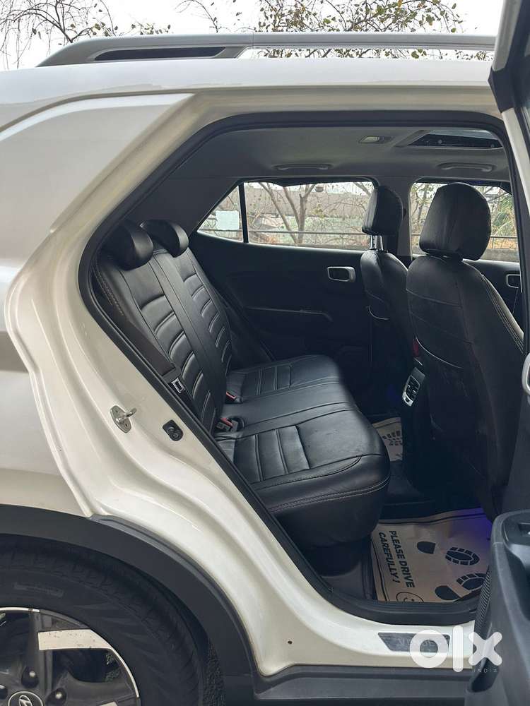 Hyundai Venue Sx+ At, 2022, Petrol