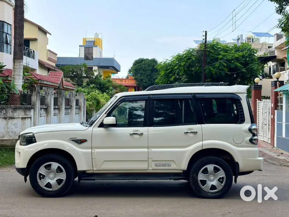 Mahindra Scorpio S6 2016 Car