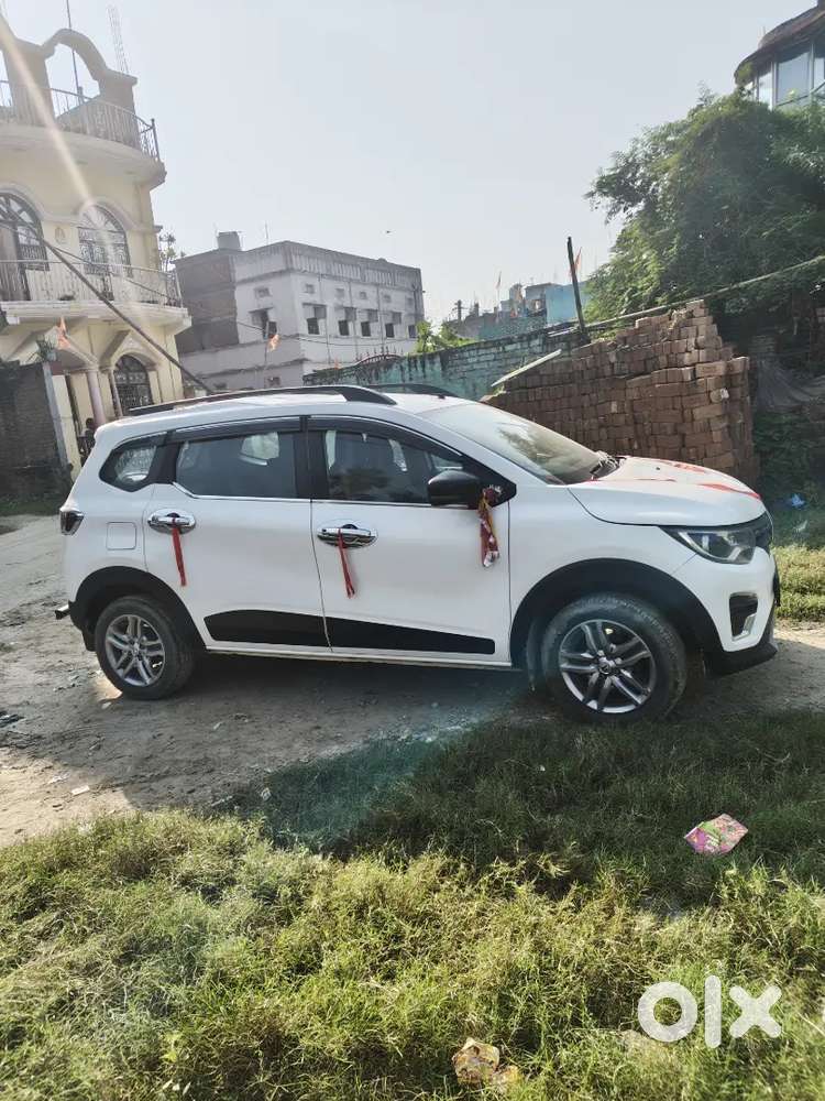 Renault Triber 2022 Petrol Amt