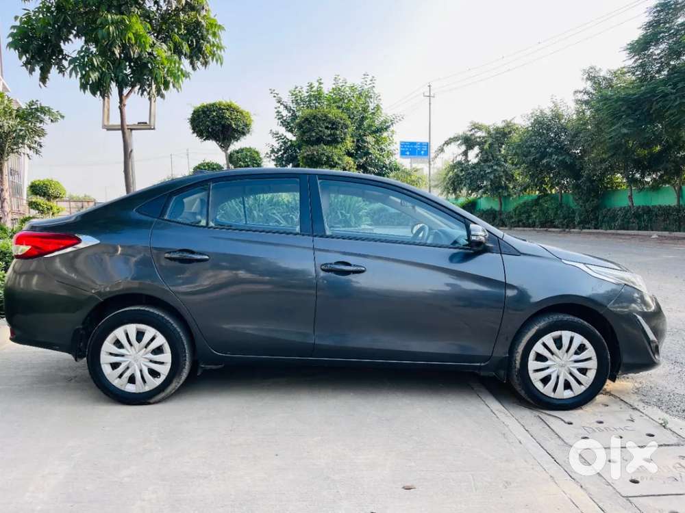 Toyota Yaris G Cvt, 2018, Petrol