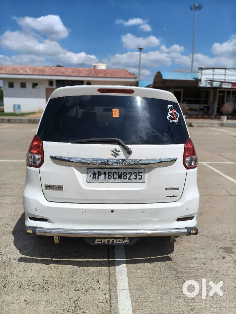 Maruti Suzuki Ertiga 2014 Diesel 140000 Km Driven