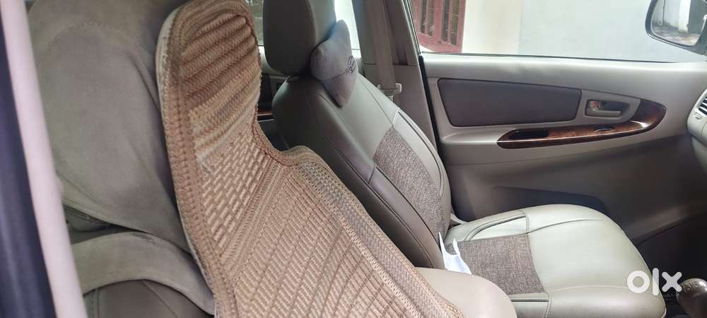 Toyota Innova2013 G4 Excellent Condition 8 Seater
