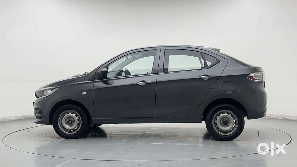 Tata Tigor Xe, 2022, Petrol