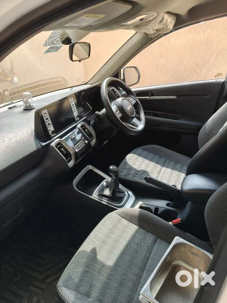 Kia Sonet 2023 Petrol 25000 Km Driven