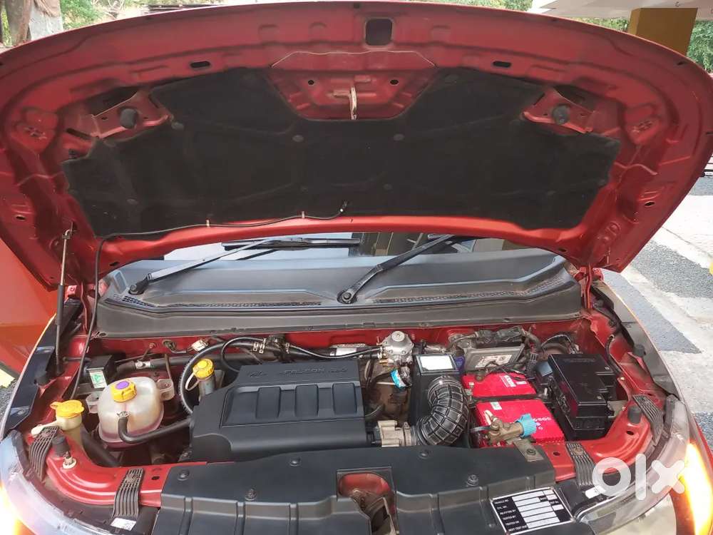 Mahindra Kuv100k8 6str Top Model 2017 Variant