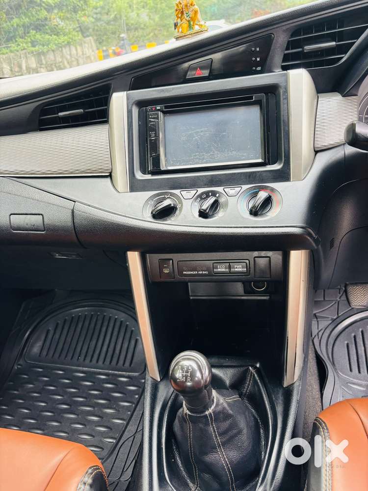 Toyota Innova Crysta 2.4 G Plus Mt, 2017, Diesel