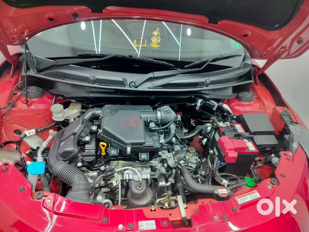 Maruti Suzuki Swift Vxi + Manual, 2025, Petrol