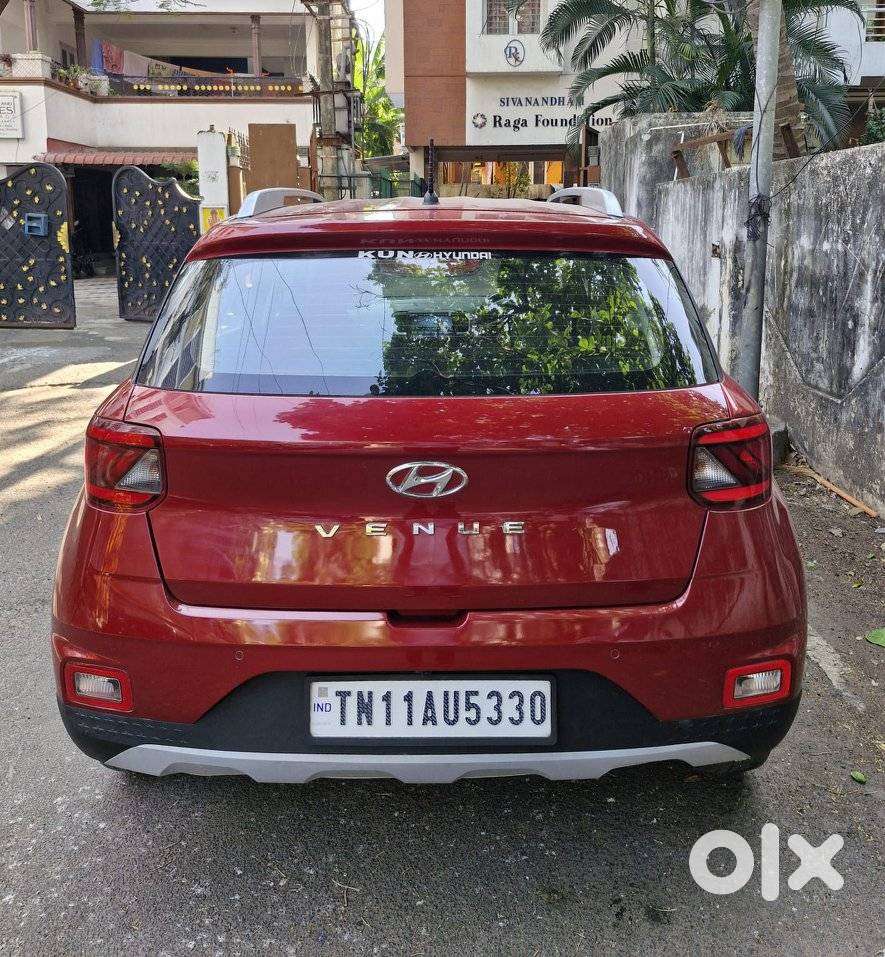 Hyundai Venue 1.2 S (o), 2021, Petrol