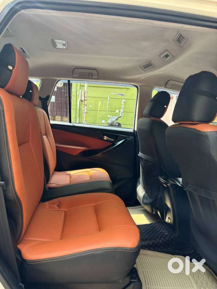 Toyota Innova Crysta 2.8 Gx At 7 Str, 2016, Diesel