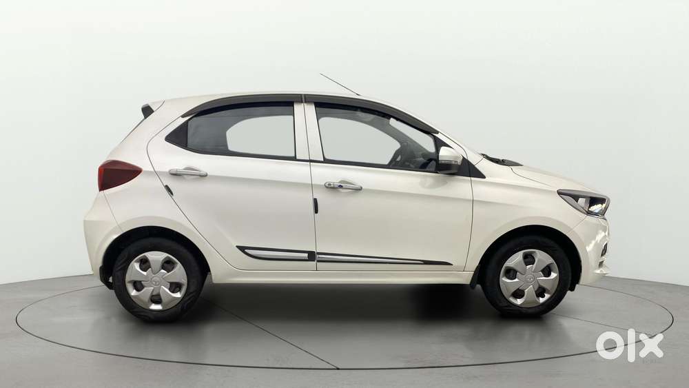Tata Tiago 1.2 Revotron Xt, 2021, Petrol