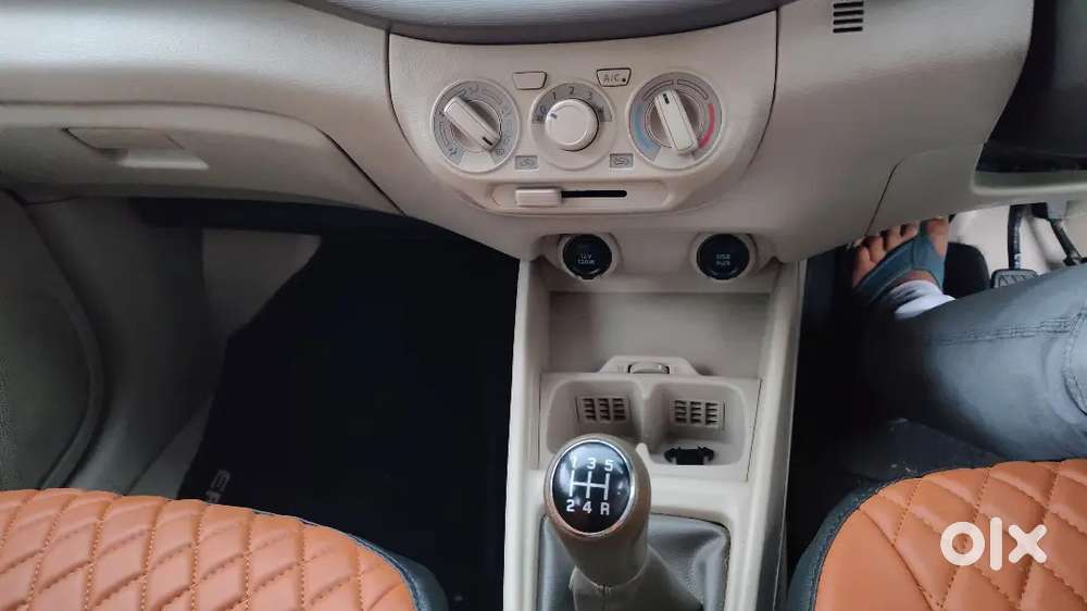 Ertiga Vxi Cng Petrol First Owner 57000 Chali Hai