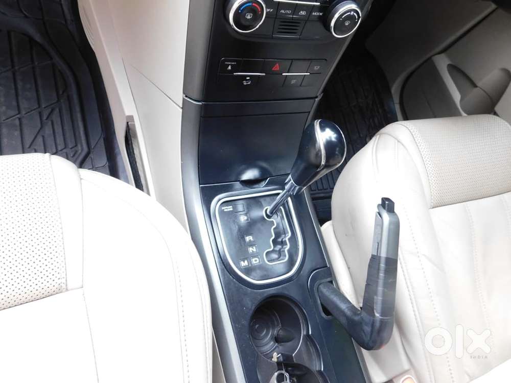 Mahindra Xuv500 At W10 Fwd, 2016, Diesel