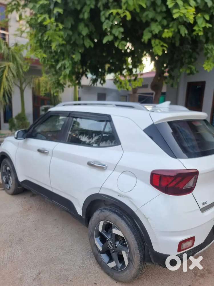 Hyundai Venue 2020 Diesel Manual