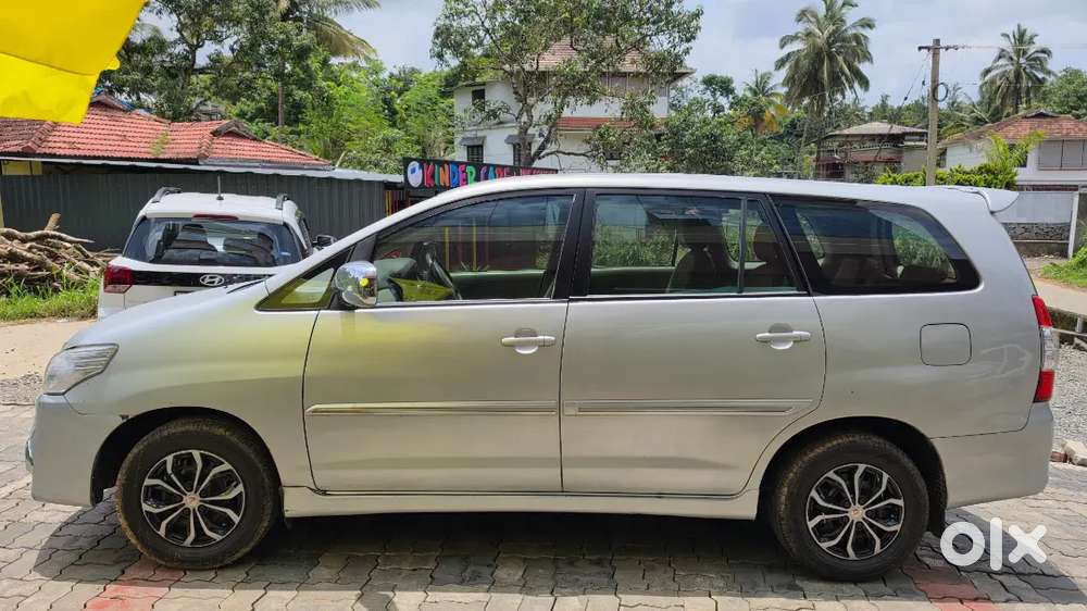 Toyota Innova Diesel 2011 260000 Km