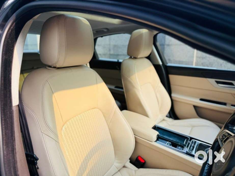Jaguar Xf 2.0 Petrol Prestige, 2020, Petrol