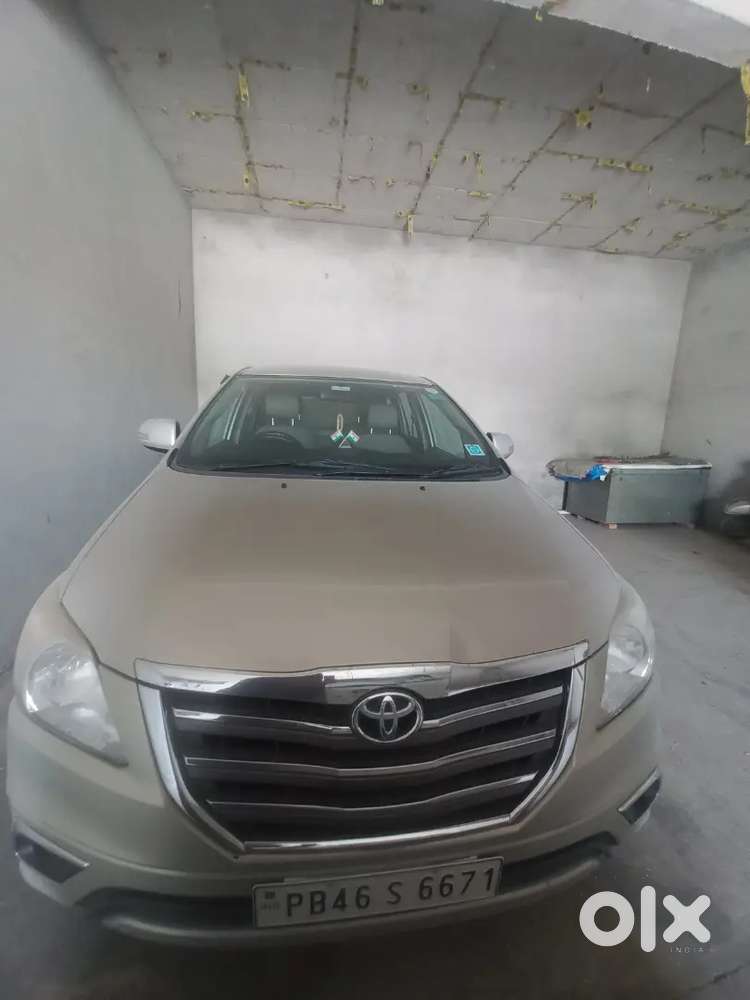 Toyota Innova 2016 Diesel Well Maintained