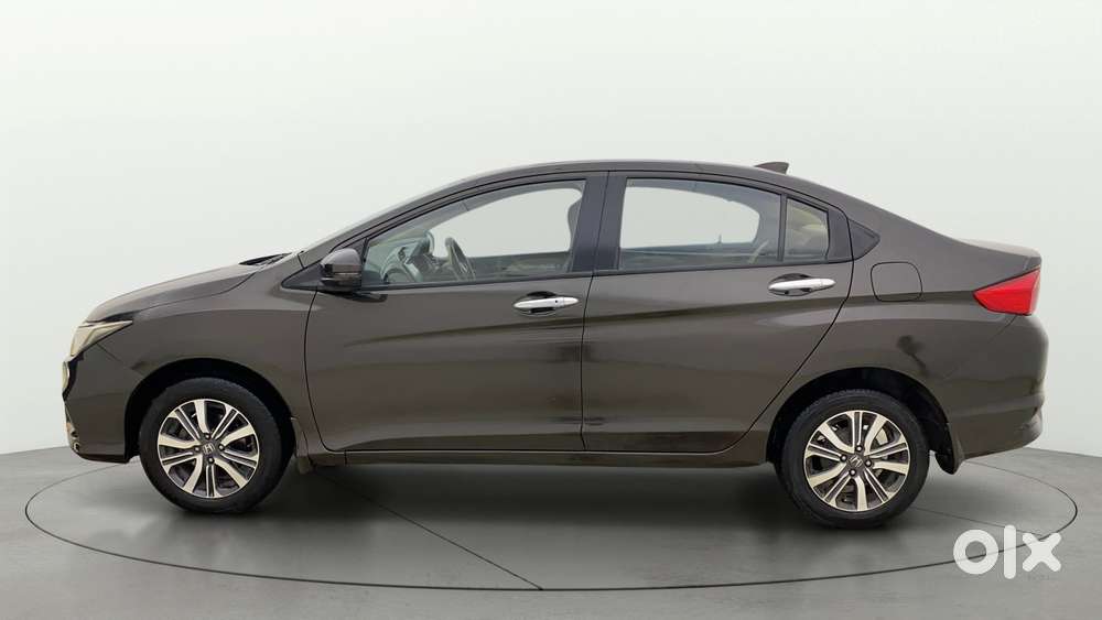 Honda City I-vtec V, 2018, Petrol