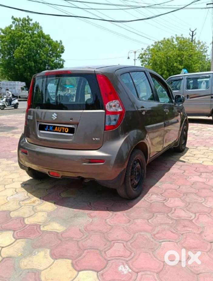 Maruti Suzuki Ritz Vxi, 2011, Petrol