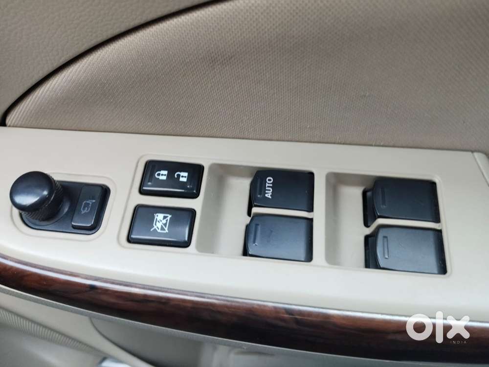 Maruti Suzuki Swift Dzire Amt Zdi, 2018, Diesel