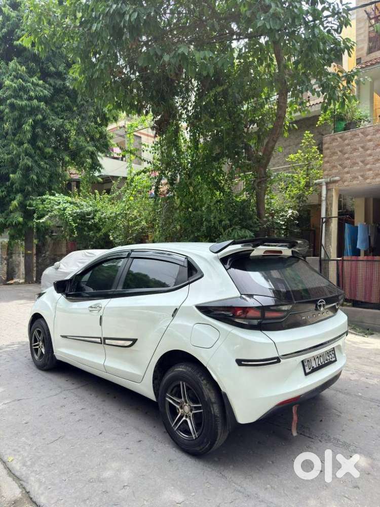Tata Altroz 1.2 Xe, 2022, Petrol