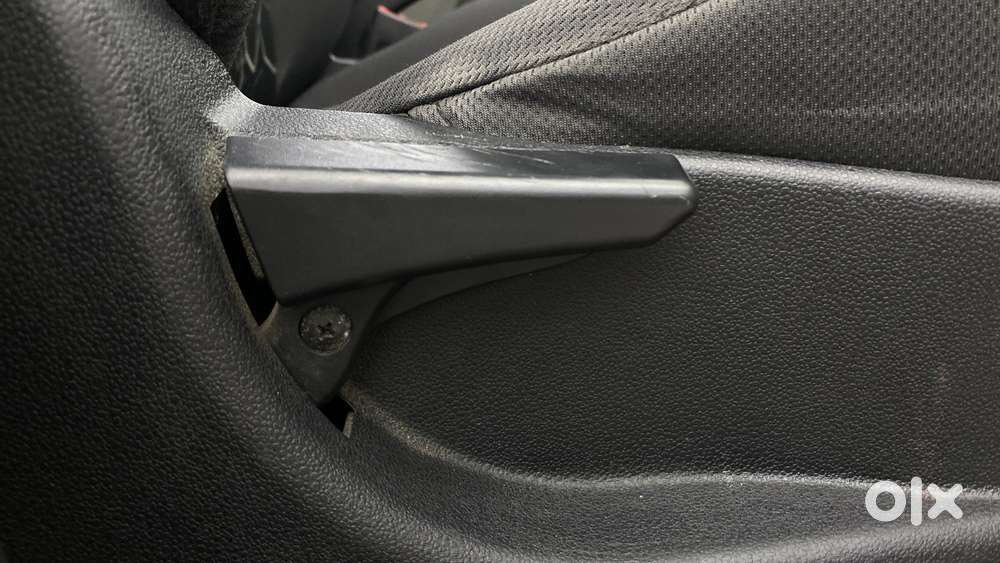 Tata Tiago 1.2 Revotron Xt, 2016, Petrol