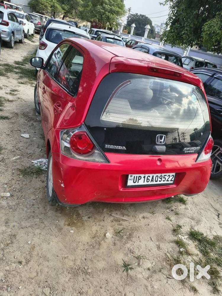 Honda Brio V Automatic, 2013, Petrol