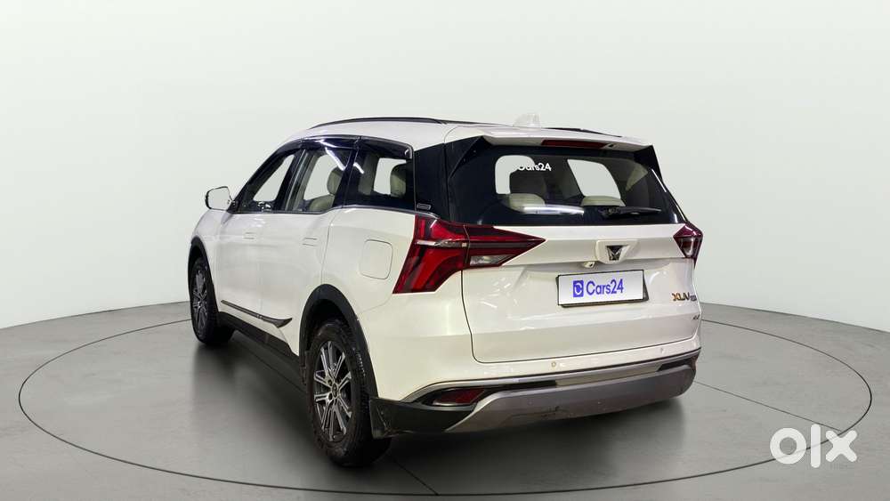 Mahindra Xuv700 2.0 Ax 7 Petrol Mt Str, 2021, Petrol