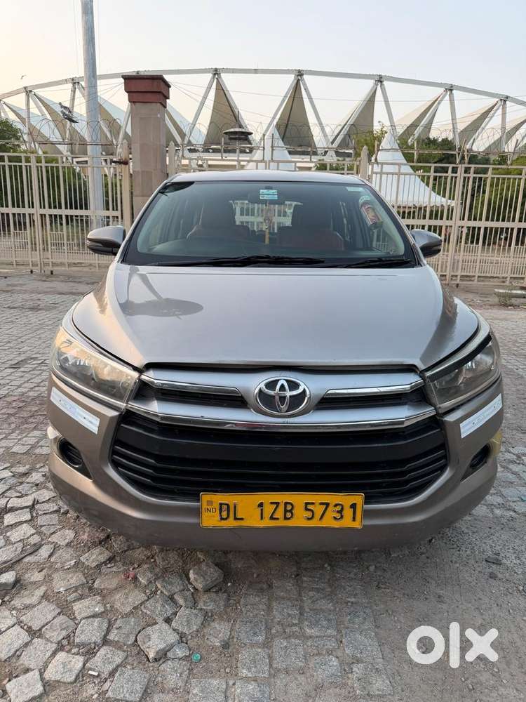 Toyota Innova Crysta 2.4 G Mt, 2017, Diesel