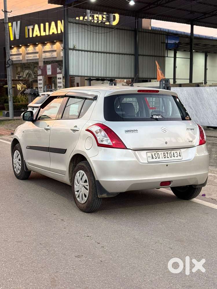 Maruti Suzuki Swift Vxi With Abs, 2016, Petrol